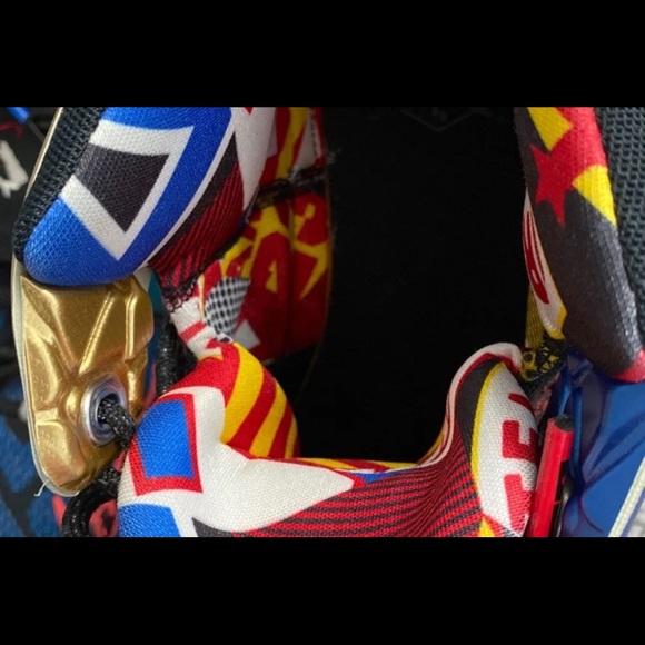 lebron 12 “What the” lebron shoes - Picture 2 of 7